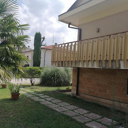 B&B Villaggio Sole Sulmona Buitenkant foto